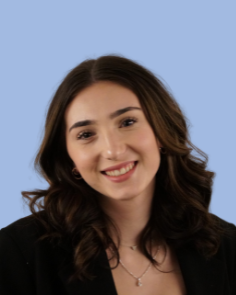 Meaghan Alves Headshot